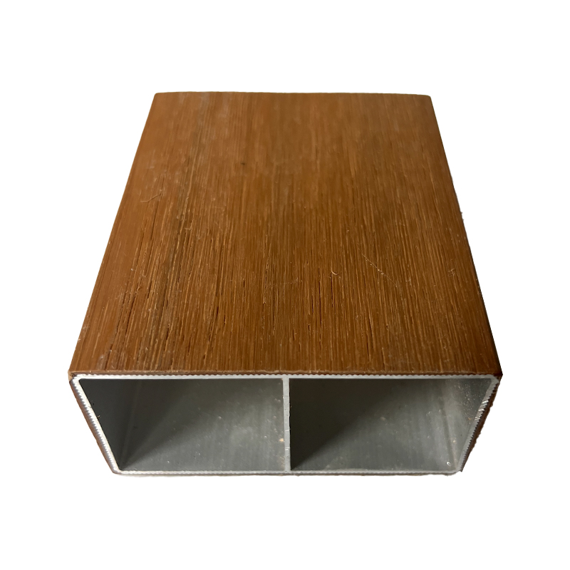 SRL-AL 50*30mm 耐久性のあるアルミニウム共押し出しの耐水性および耐火性 WPC デッキ